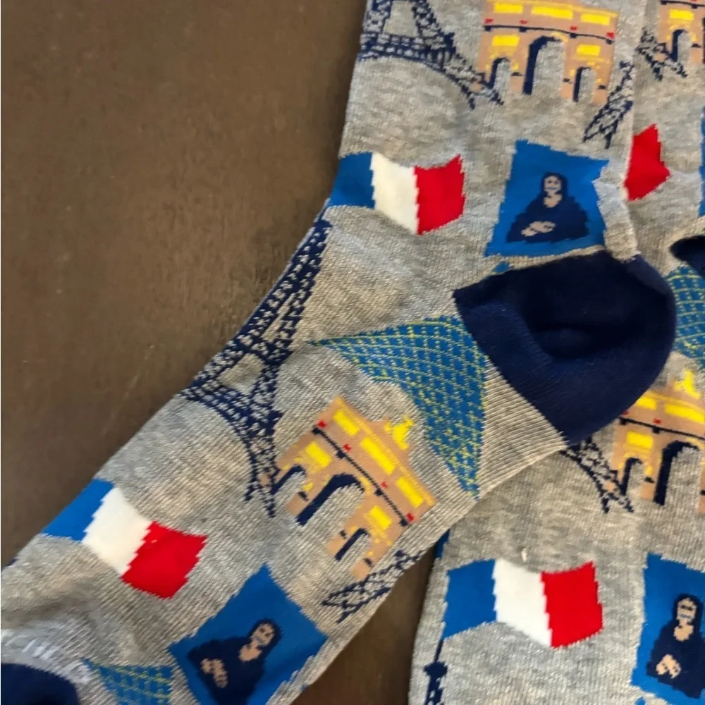 Novelty Paris Landmark Crew Socks - Navy & Gray Sz OS New